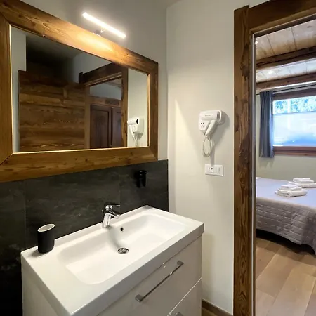 Апартаменты La Maison - Il Riparo Del Cervo Бардонеккия